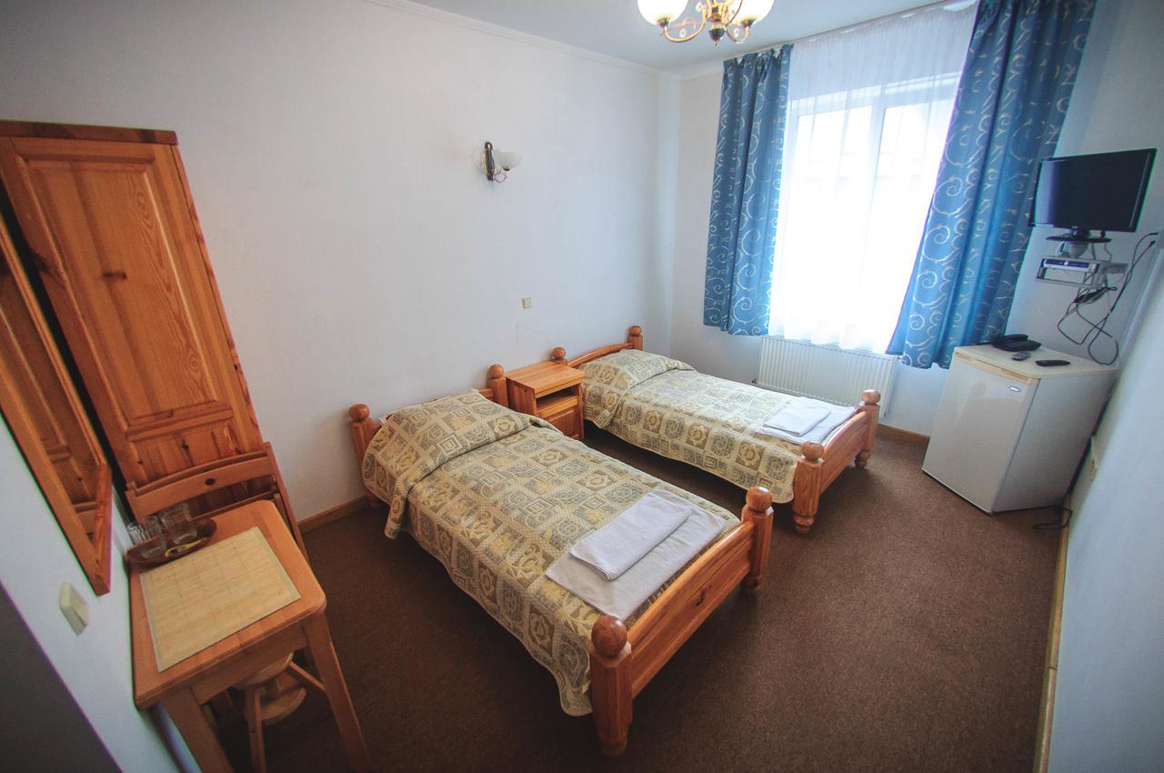 Hotel Radiola Jaremtsje Buitenkant foto